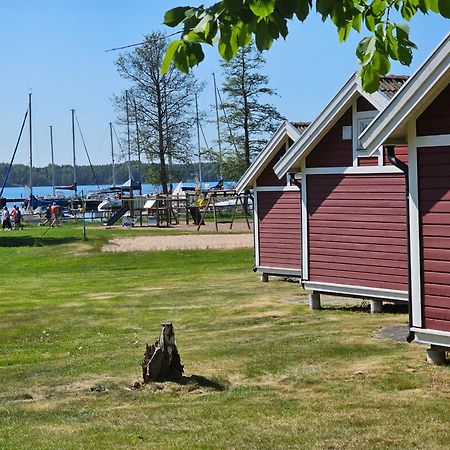 Kanalkrogen Stugor Sjotorp Bagian luar foto
