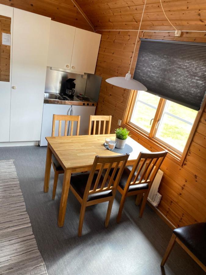 Kanalkrogen Stugor Sjotorp Bagian luar foto