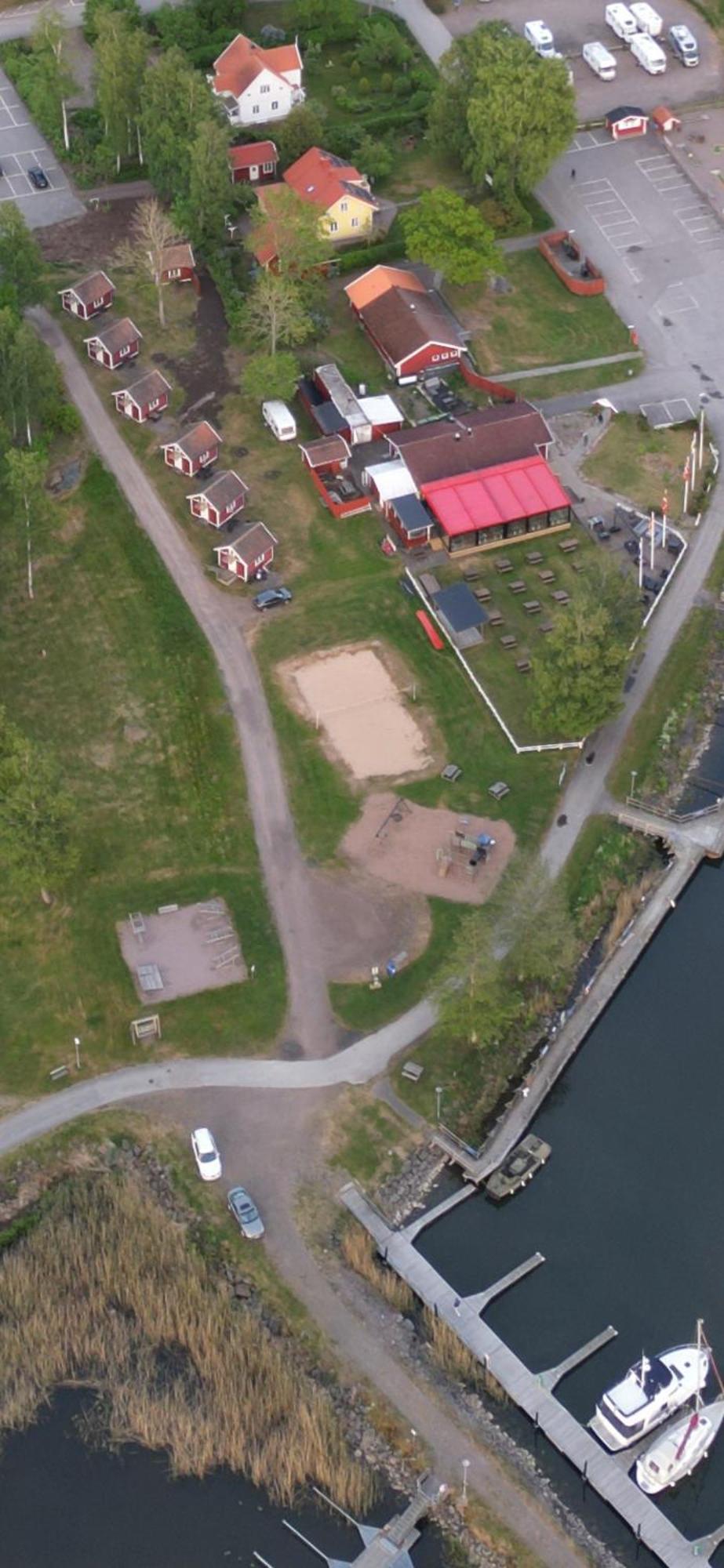 Kanalkrogen Stugor Sjotorp Bagian luar foto